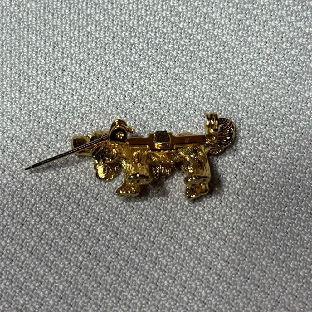 Goldtone Puppy Dog Brooch Excellent Preloved Condition